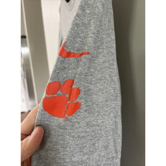 NEW Nike Tee Men’s Clemson University Tigers Gray LS Cotton Tee Shirt Size Med - Picture 4 of 7